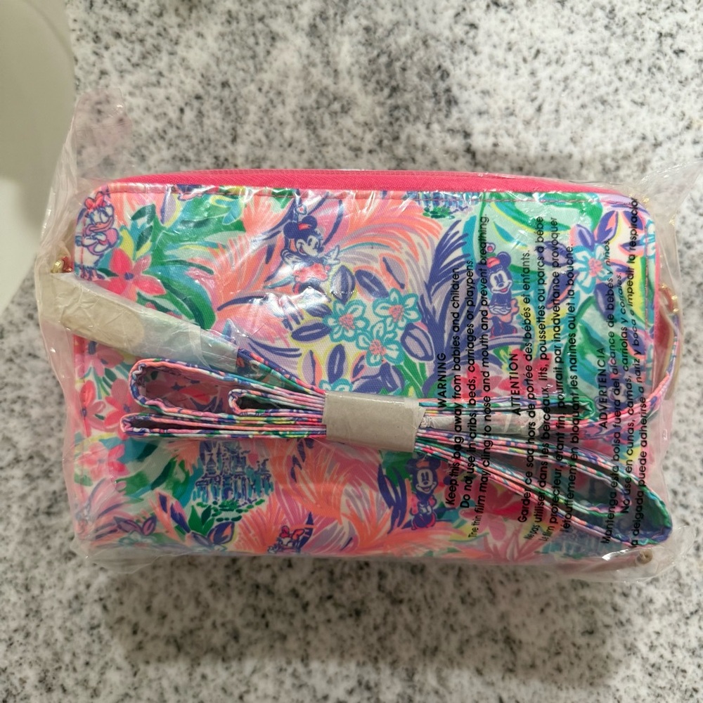 Lilly Pulitzer Marsten Crossbody Bag Disney 💗🐭🏰 - Picture 9 of 11